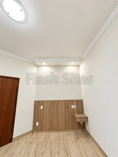 Suíte com cabeceira planejada, casa à venda no Condomínio Magnólias I em Araraquara